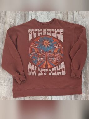 Hollister Rust Crewneck with Blue & Orange Graphic